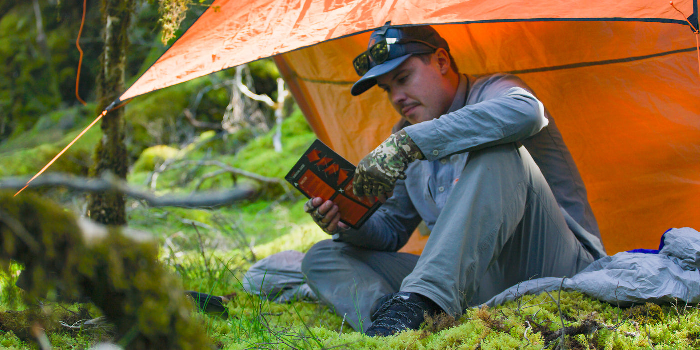 HOW TO BUILD A QUICK TARP SHELTER FOR SURVIVAL